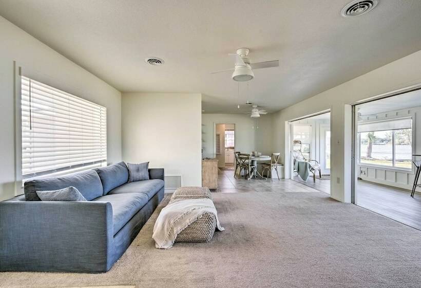 Private Dock + Grill: Sunny Lake Weir Retreat!