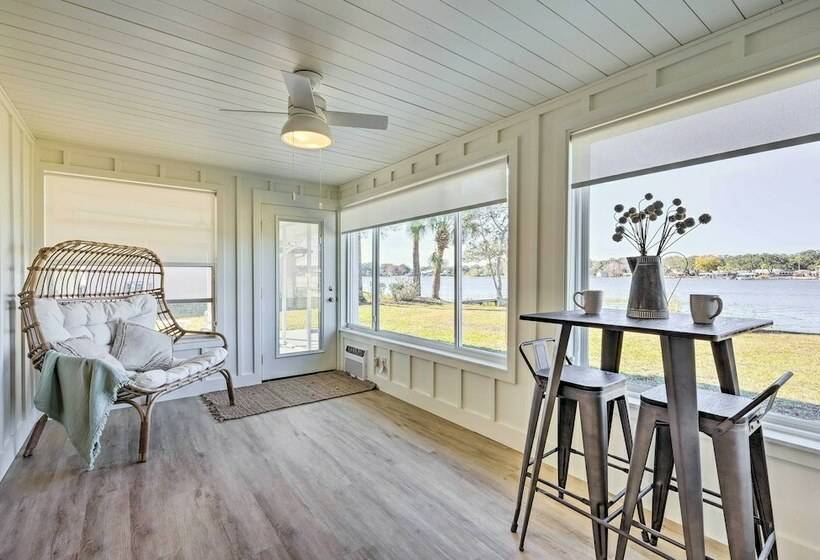 Private Dock + Grill: Sunny Lake Weir Retreat!