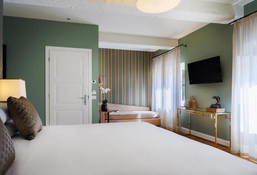 تختخواب و صبحانه Maison Santa Croce