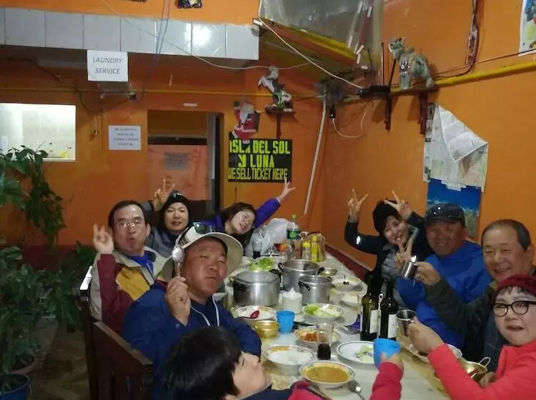 مسافرخانه Puerto Alegre Copacabana