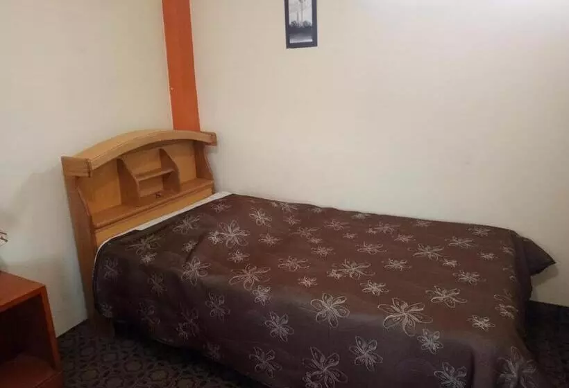 مسافرخانه Puerto Alegre Copacabana