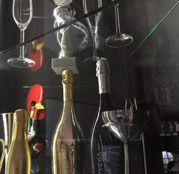 هتل Auberge La Veranda