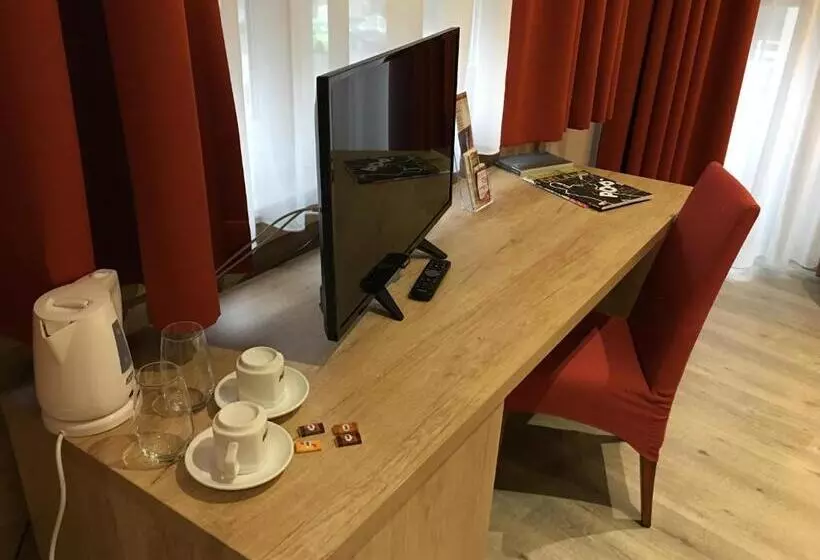 هتل Auberge La Veranda