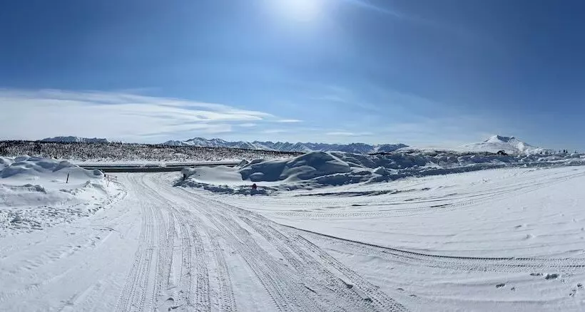 ホテル Gunsight Mountain Lodge