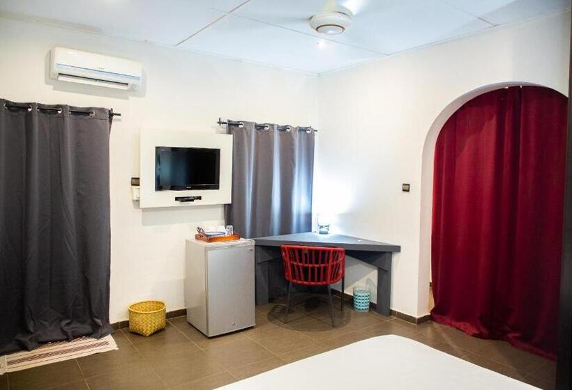 هتل Villa Kaya Lodge