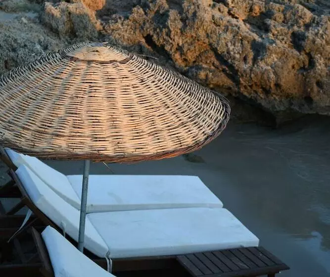 Zay A çeşme Hotel & Beach