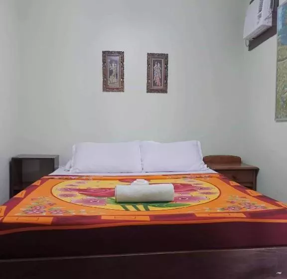 Antonios Pension House