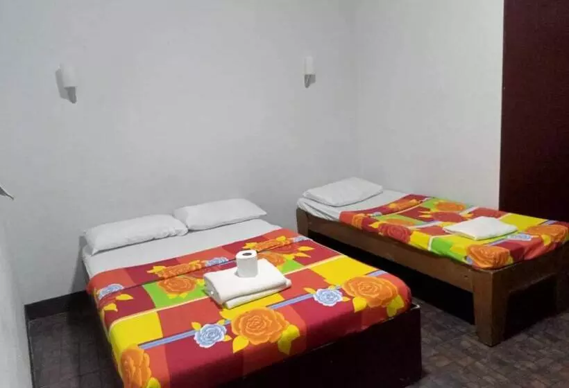 Antonios Pension House