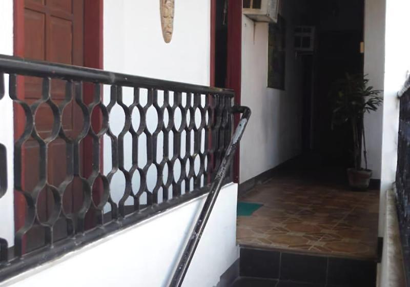 Antonios Pension House