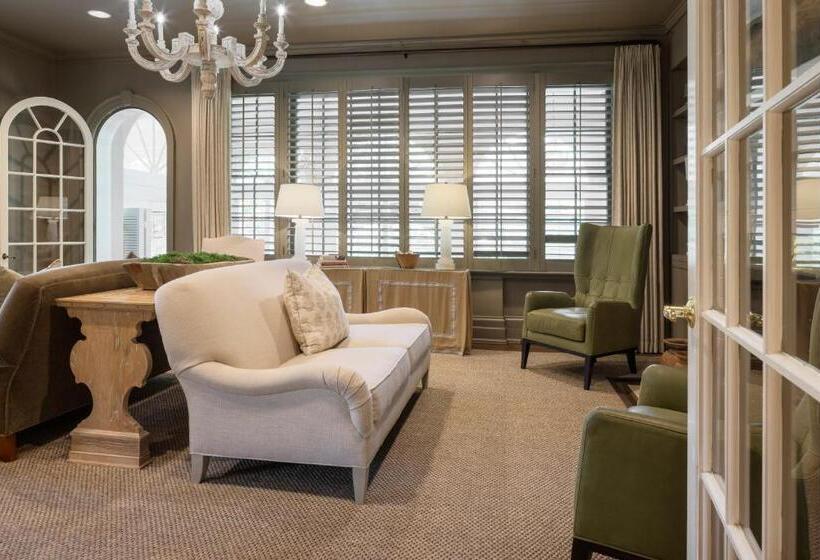 בית מלון כפרי Airlie