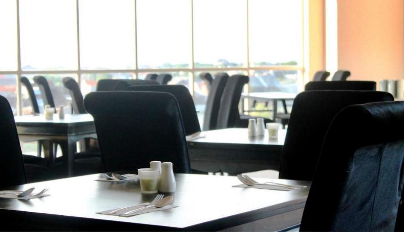 Hotel Gunawangsa Merr