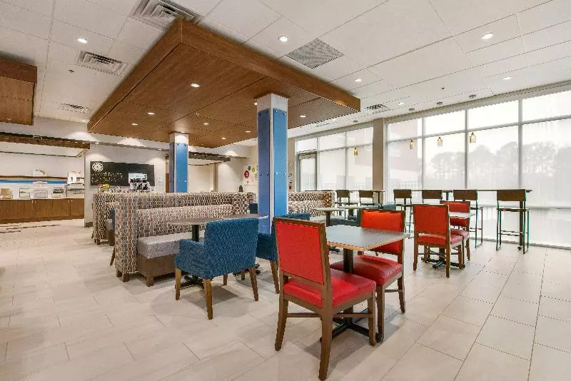 ホテル Holiday Inn Express & Suites Carrollton West, An Ihg