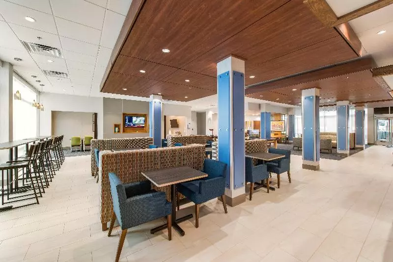 ホテル Holiday Inn Express & Suites Carrollton West, An Ihg