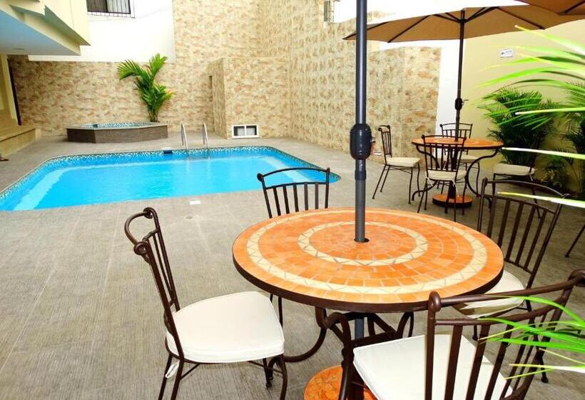 Hotel Marvento Suites