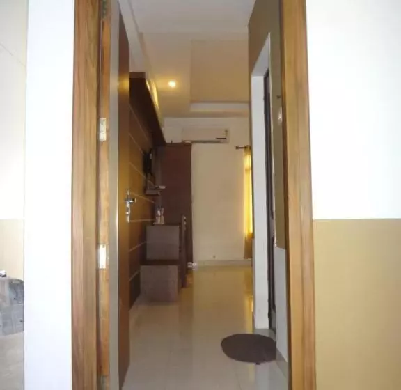 هتل Shalimar Residency