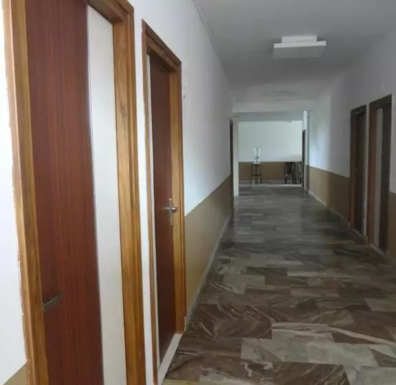 هتل Shalimar Residency
