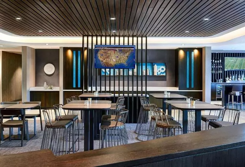 ホテル Springhill Suites By Marriott Cleveland Independence