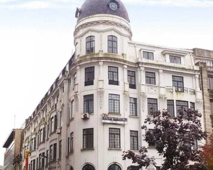 Nice Way Porto Hostel