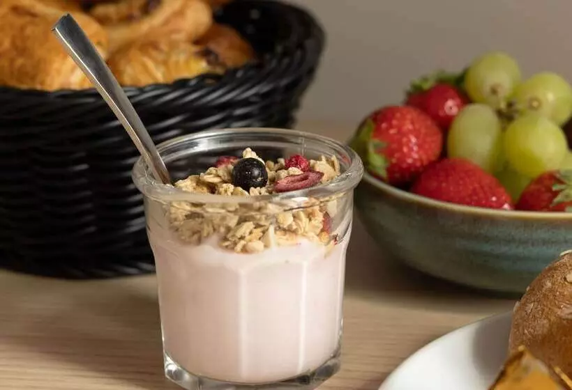 هتل Adagio Antwerp City Center