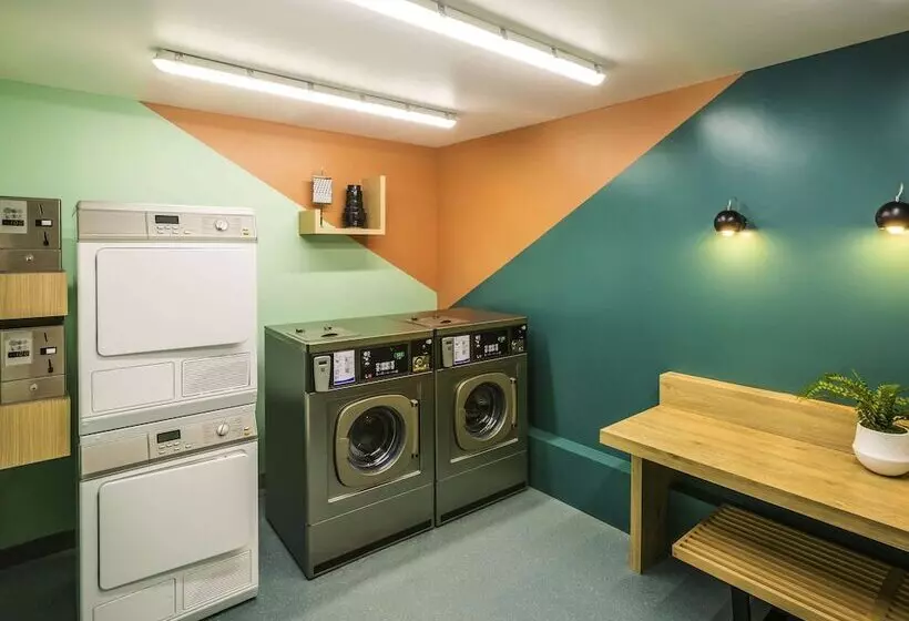 هتل Adagio Antwerp City Center