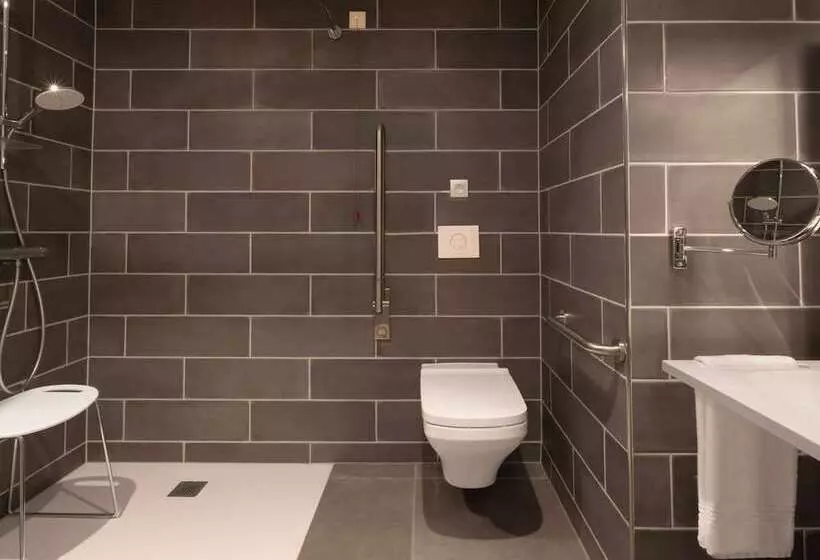 هتل Adagio Antwerp City Center