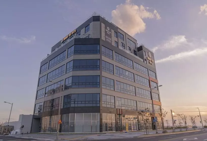 ホテル Brown Dot Geobuksum