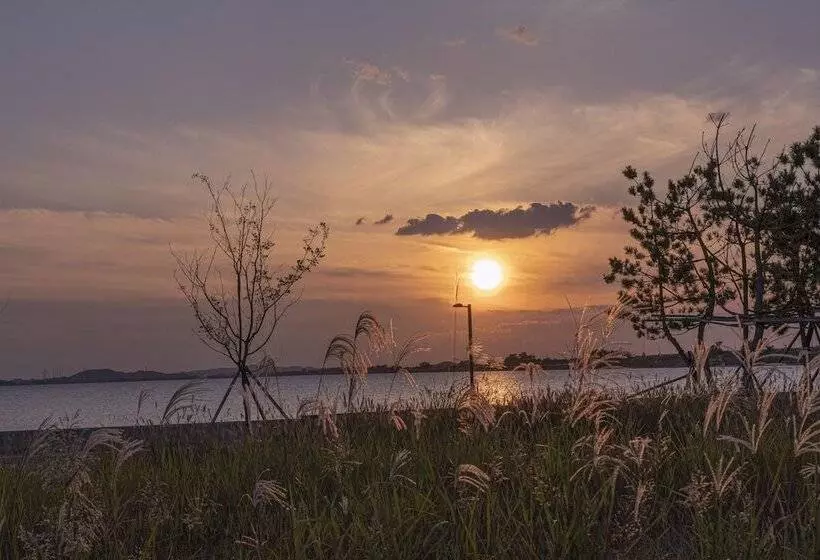 ホテル Brown Dot Geobuksum