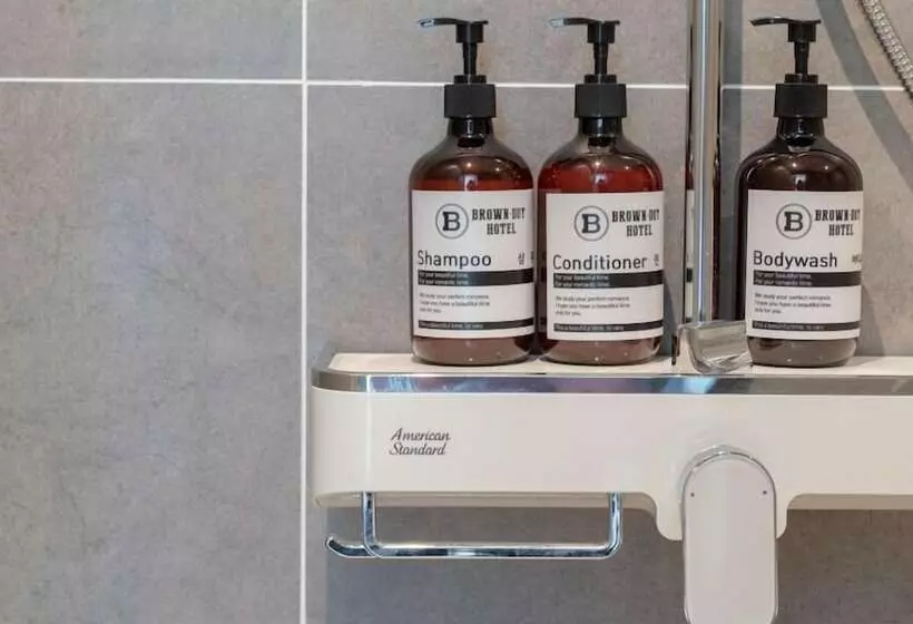 ホテル Brown Dot Geobuksum