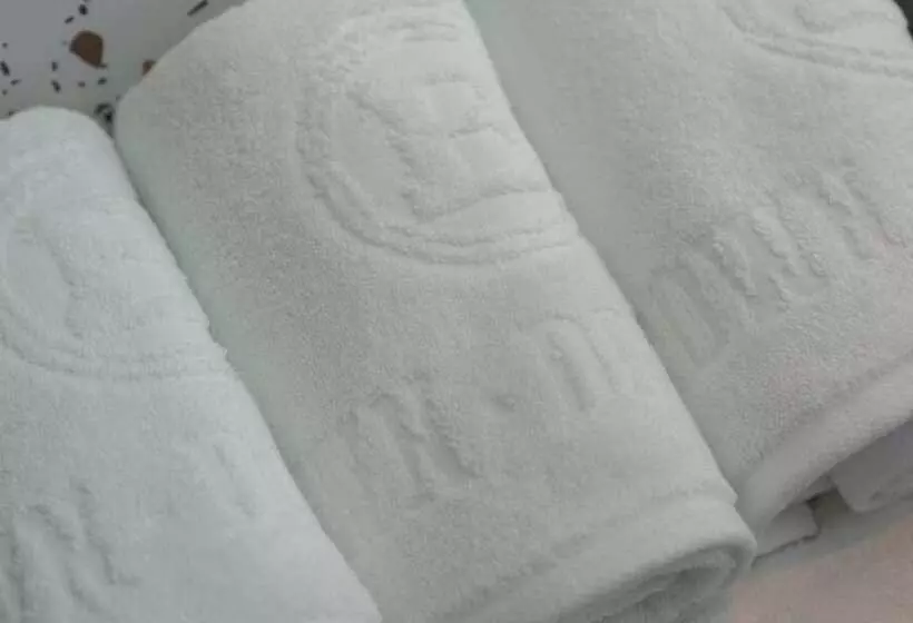 ホテル Brown Dot Geobuksum