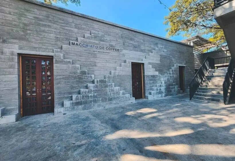 هتل Macchiato Resort Savannakhet