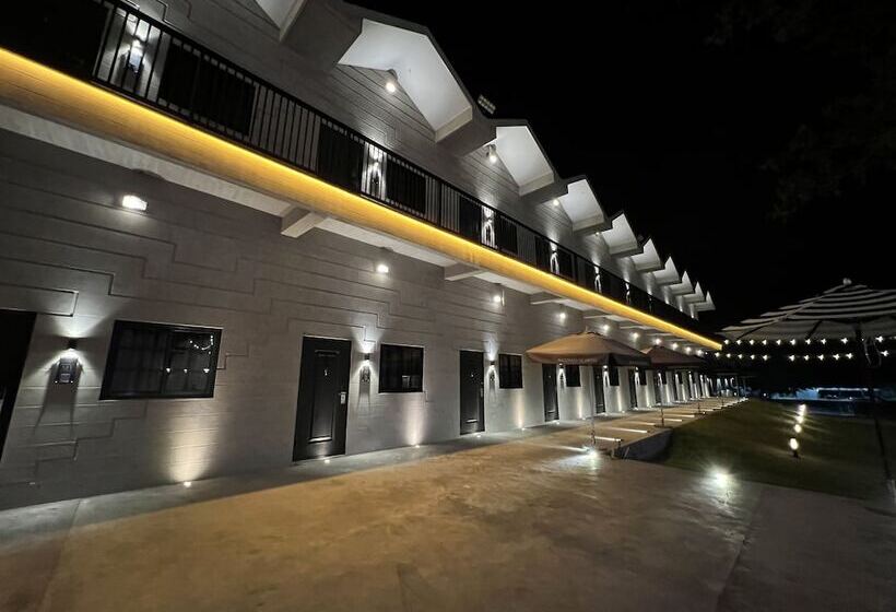 فندق Macchiato Resort Savannakhet