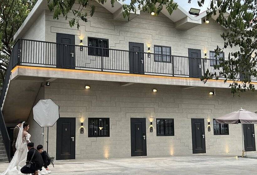 فندق Macchiato Resort Savannakhet