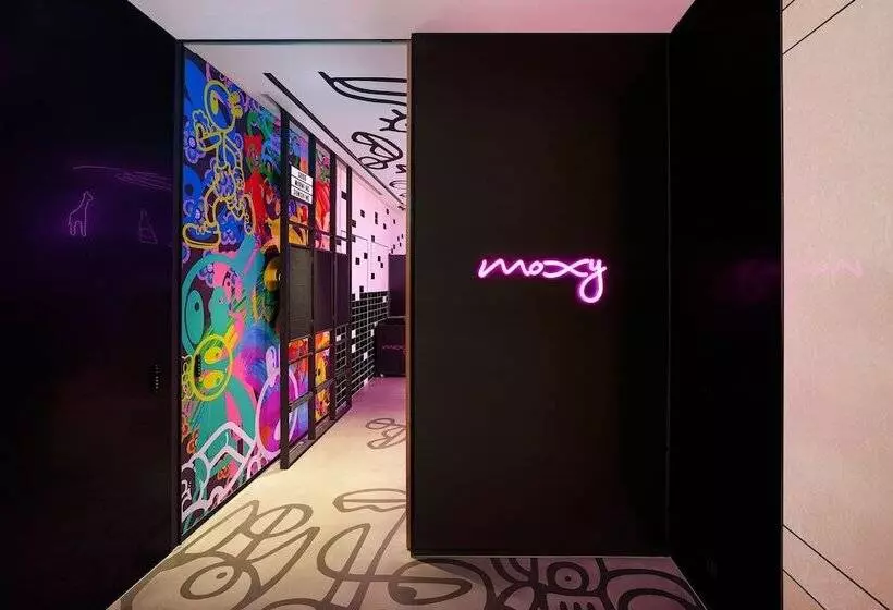 ホテル Moxy Seoul, Myeongdong