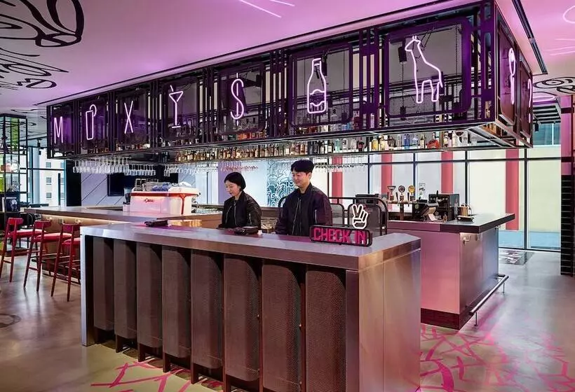 ホテル Moxy Seoul, Myeongdong