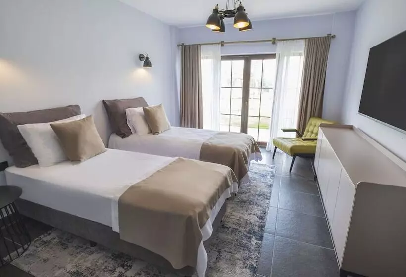 هتل Ortel Inn