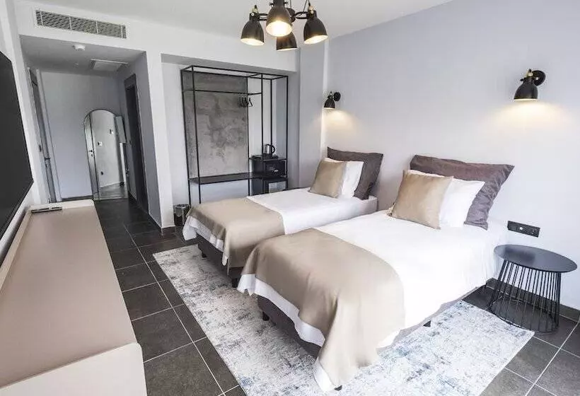 هتل Ortel Inn