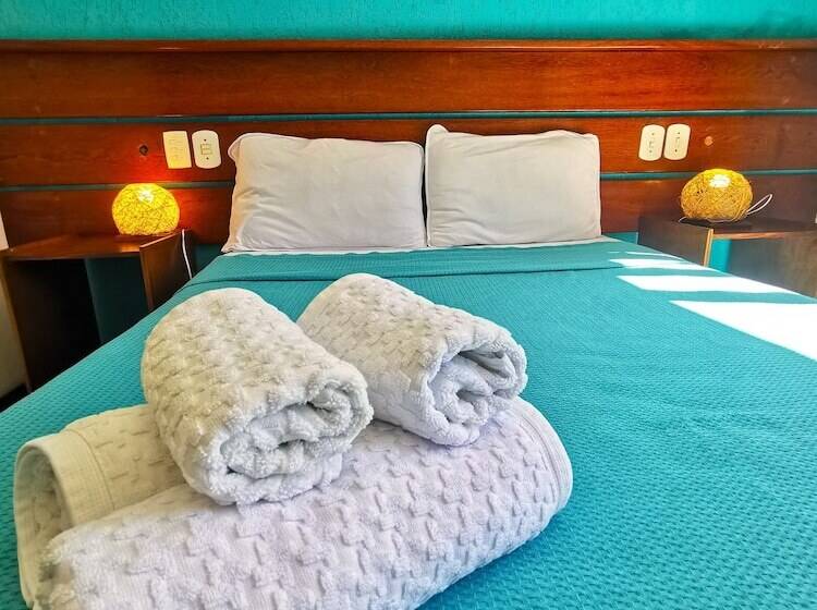 בית מלון כפרי Pousada Aquarela Do Mar