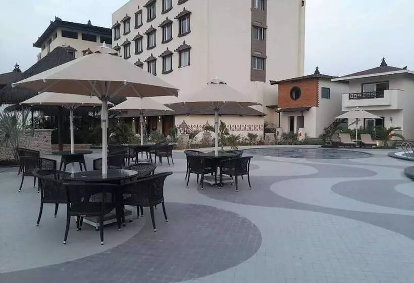 Hotelli Shyama Sarovar Portico