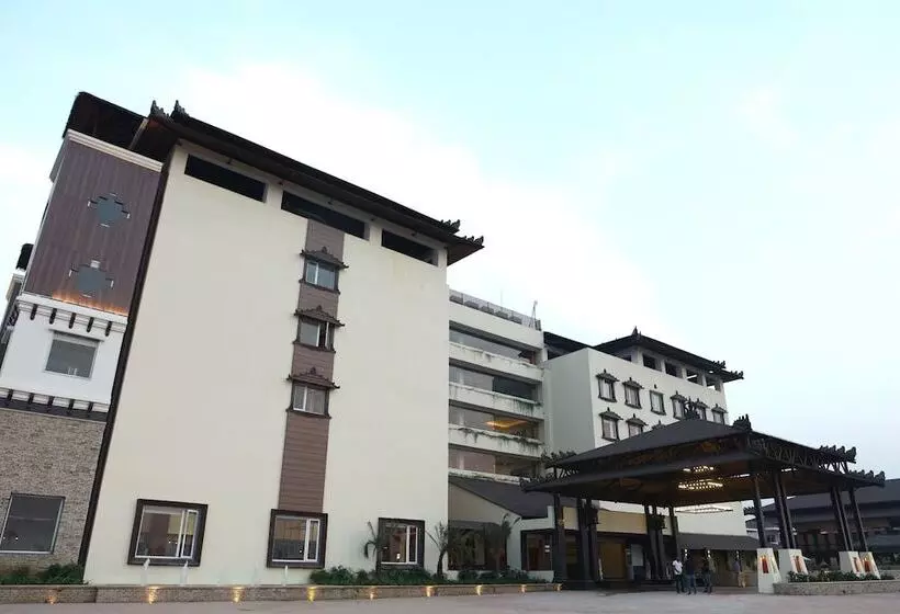 Hotelli Shyama Sarovar Portico