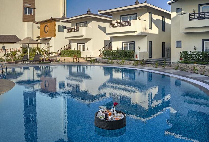 Hotel Shyama Sarovar Portico