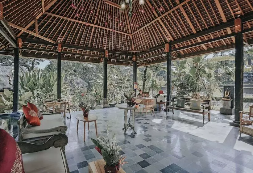 Hotelli The Sebali Resort