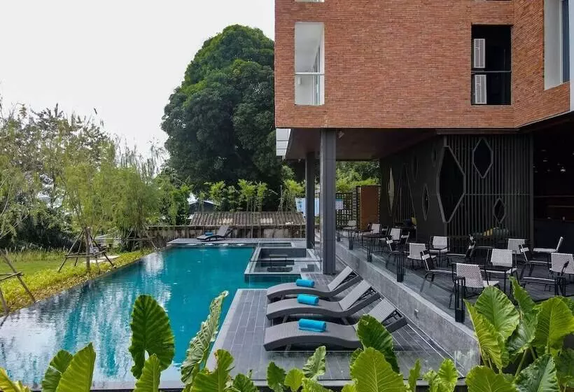 Hotelli Vela Dhi Nakhon Phanom