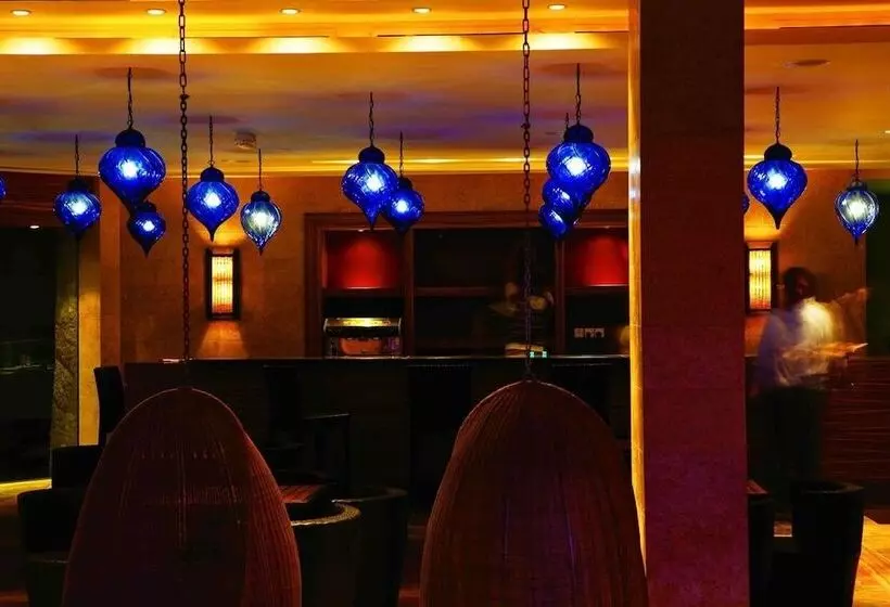 O Beach Hotel & Resort