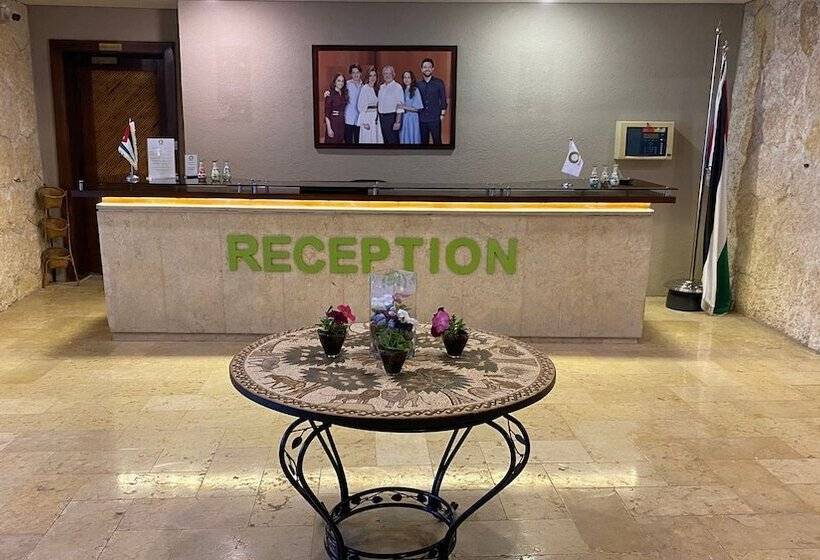 O Beach Hotel & Resort