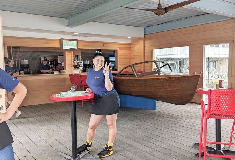 ベッドアンドブレックファースト The North Hero House Inn & Restaurant