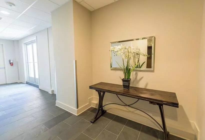 Charming Studio Near French Quarter