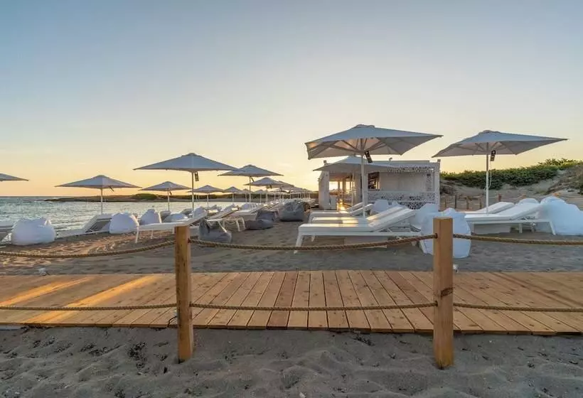 مسافرخانه Infinito Resort