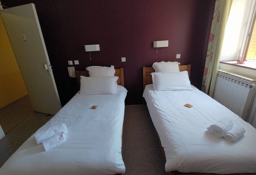 فندق 1799 Rte Des écharmeaux