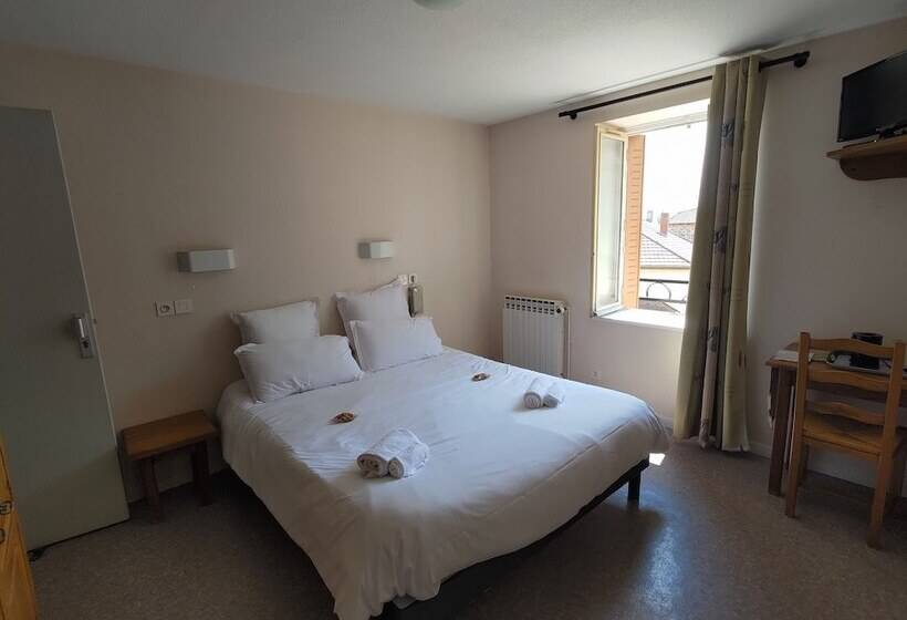 فندق 1799 Rte Des écharmeaux