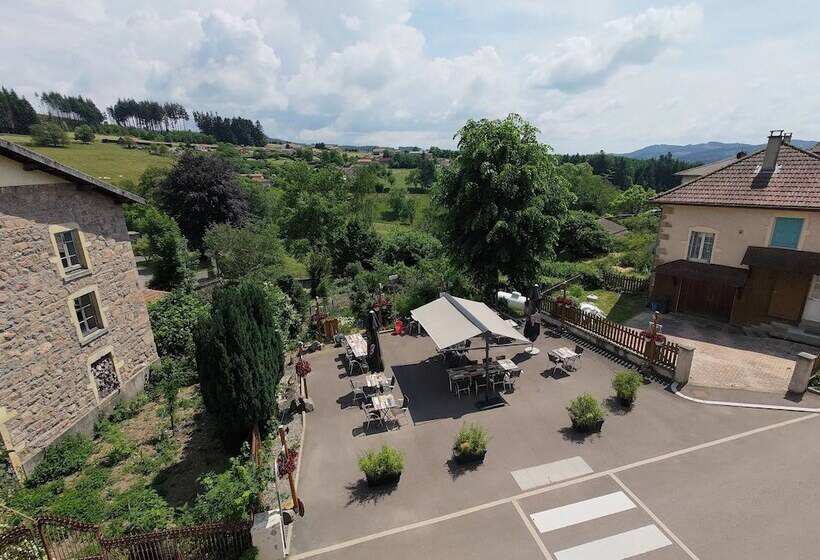 فندق 1799 Rte Des écharmeaux